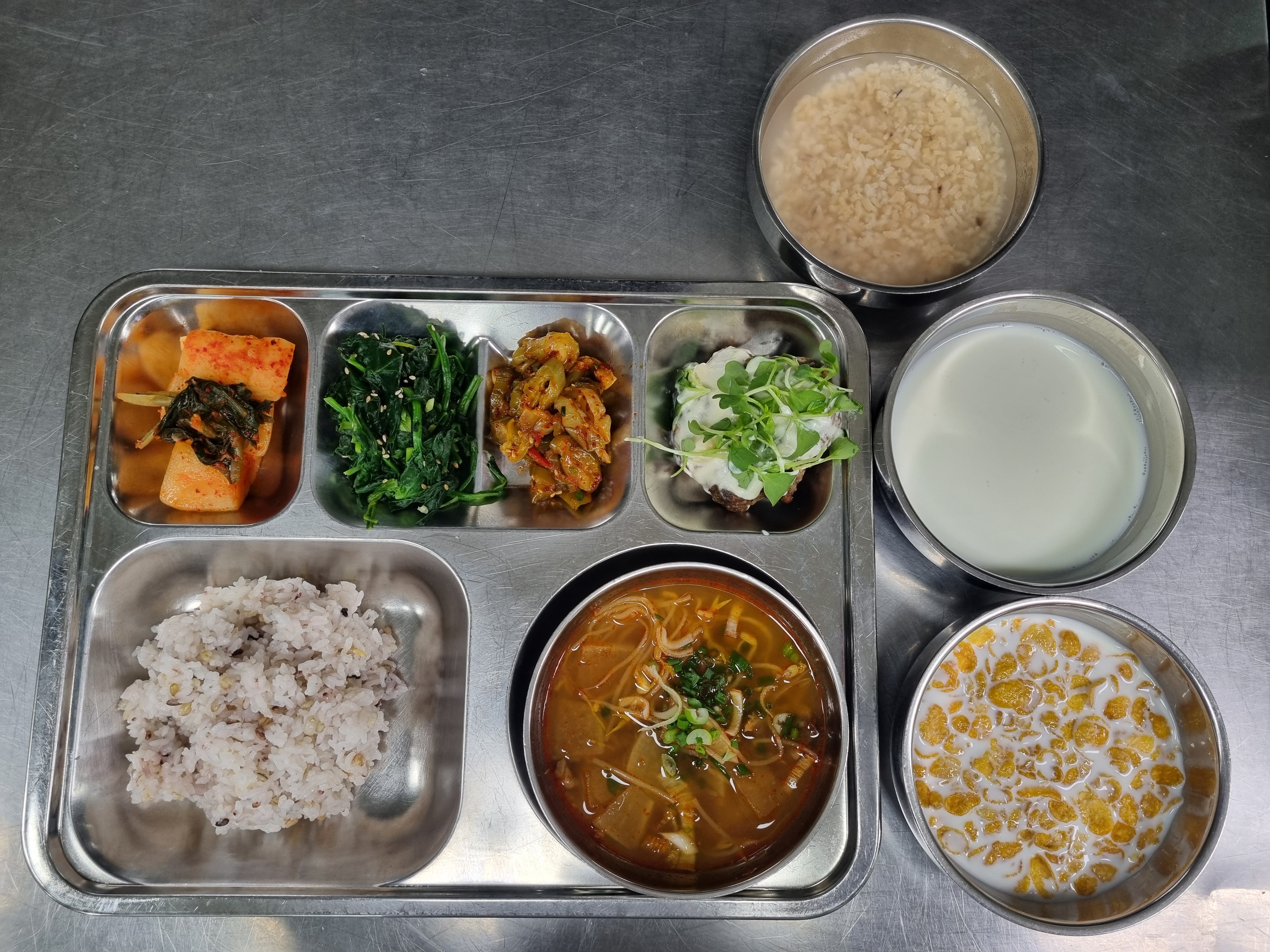 ���Ļ���